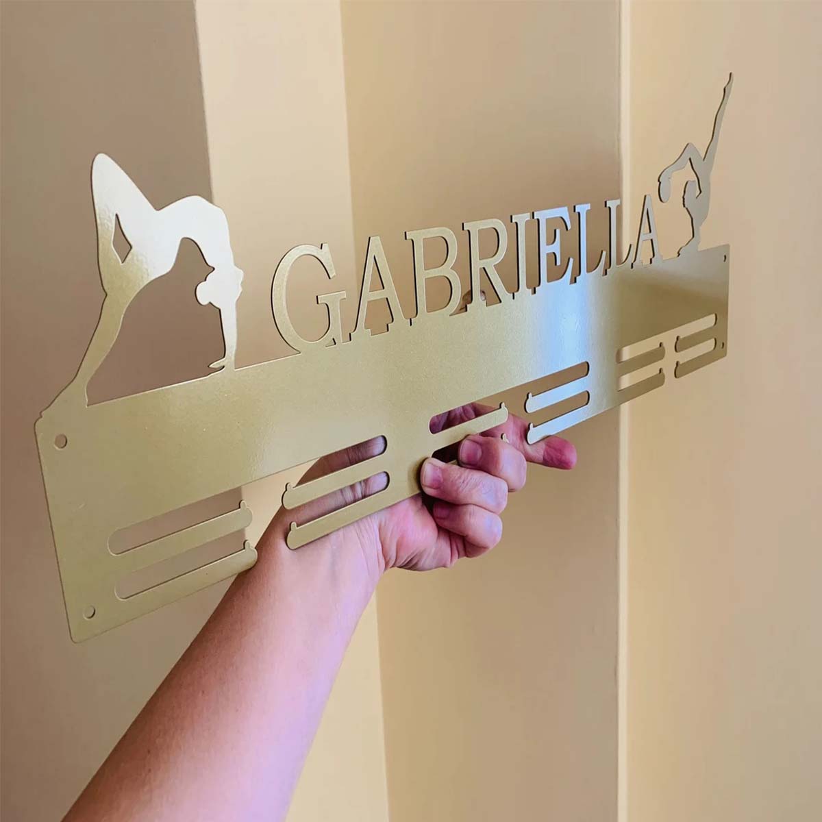 Custom Marathon Sports Metal M - огляд і ціна Home Decor Zone