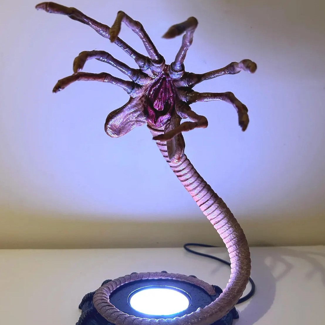 Alien Facehugger Lamp Nightlig - огляд і ціна Home Decor Halloween