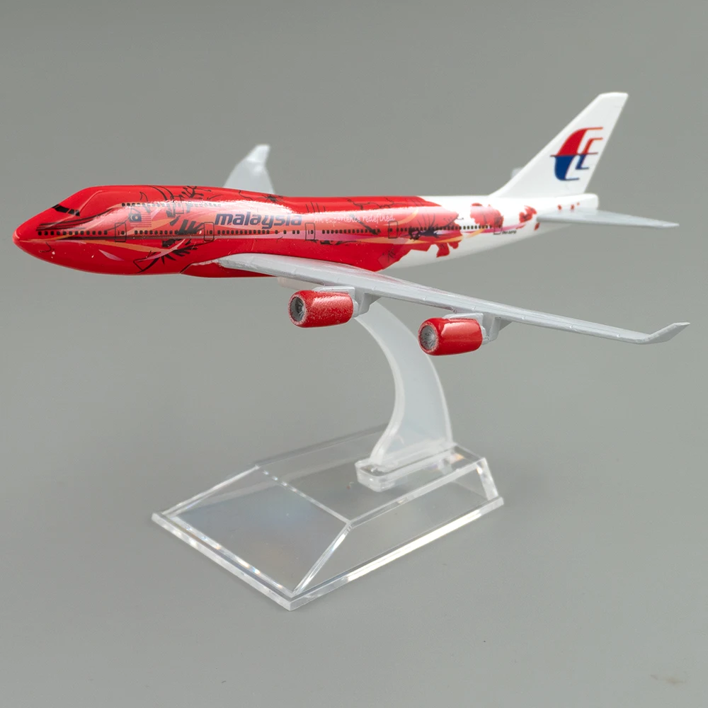 1/400 Aircraft Boeing 747 Mala - огляд і ціна Home Decor Malaysia