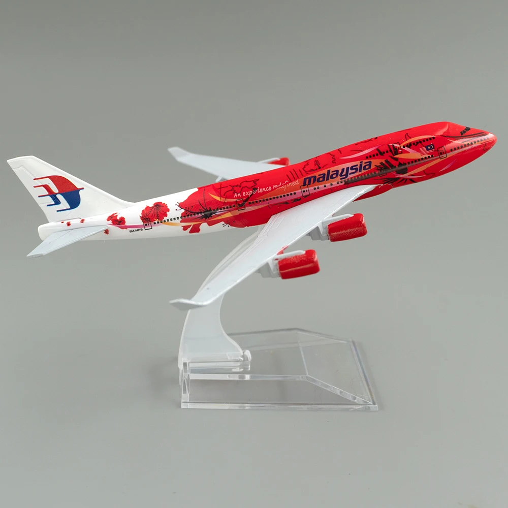 1/400 Aircraft Boeing 747 Mala - огляд і ціна Home Decor Malaysia